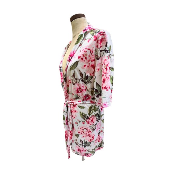 Show Me Your Mumu Floral Brie Robe Kimono Style Pink White OS - Picture 5 of 16